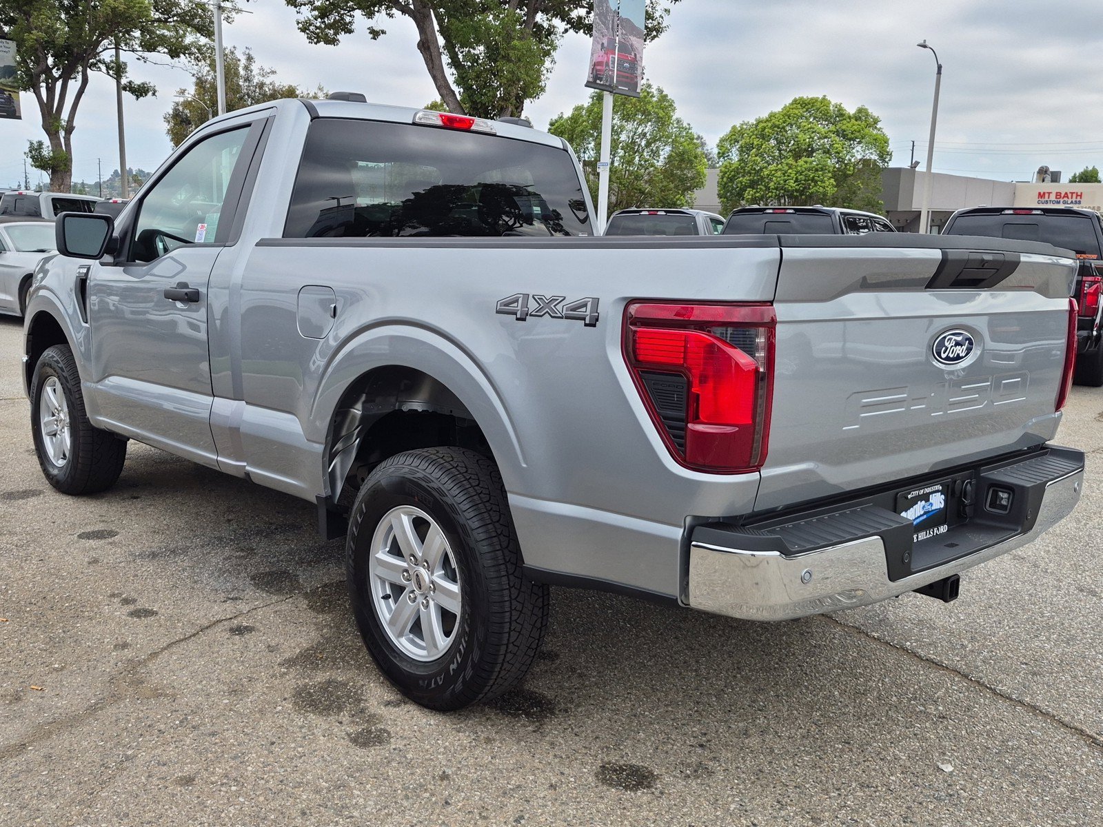 New 2026 Iconic Silver Metallic Ford XL image 4