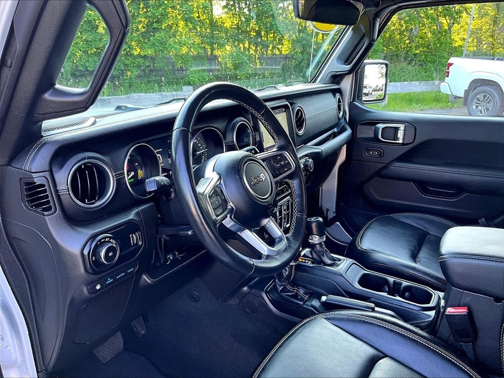 Used 2023 Silver Jeep Sahara 4xe image 8