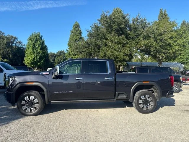 Used 2025 Silver GMC Denali image 8