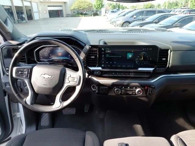 Used 2024 White Chevrolet LT image 25