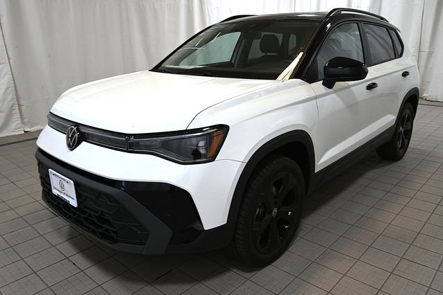 New 2026 White Volkswagen 1.5T SE Black image 16