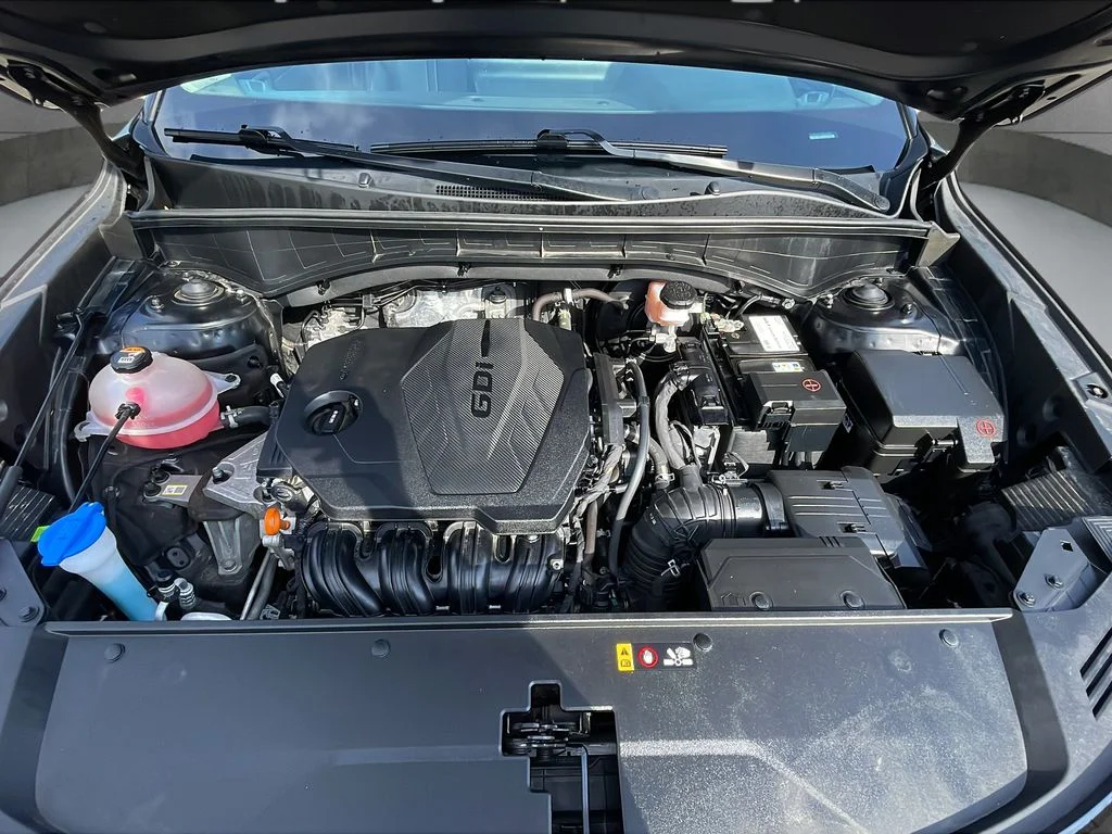 Used 2022 Black Kia S image 22