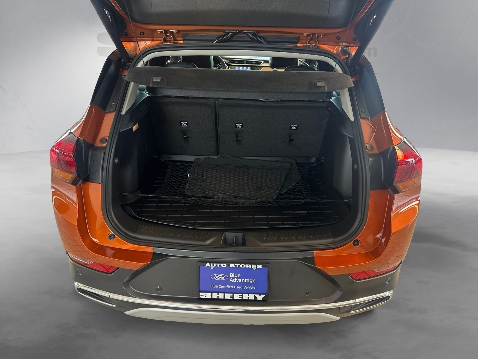 Used 2022 Orange Buick Essence image 22