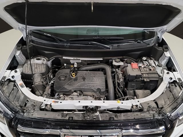 Used 2026 Summit White GMC Elevation image 20