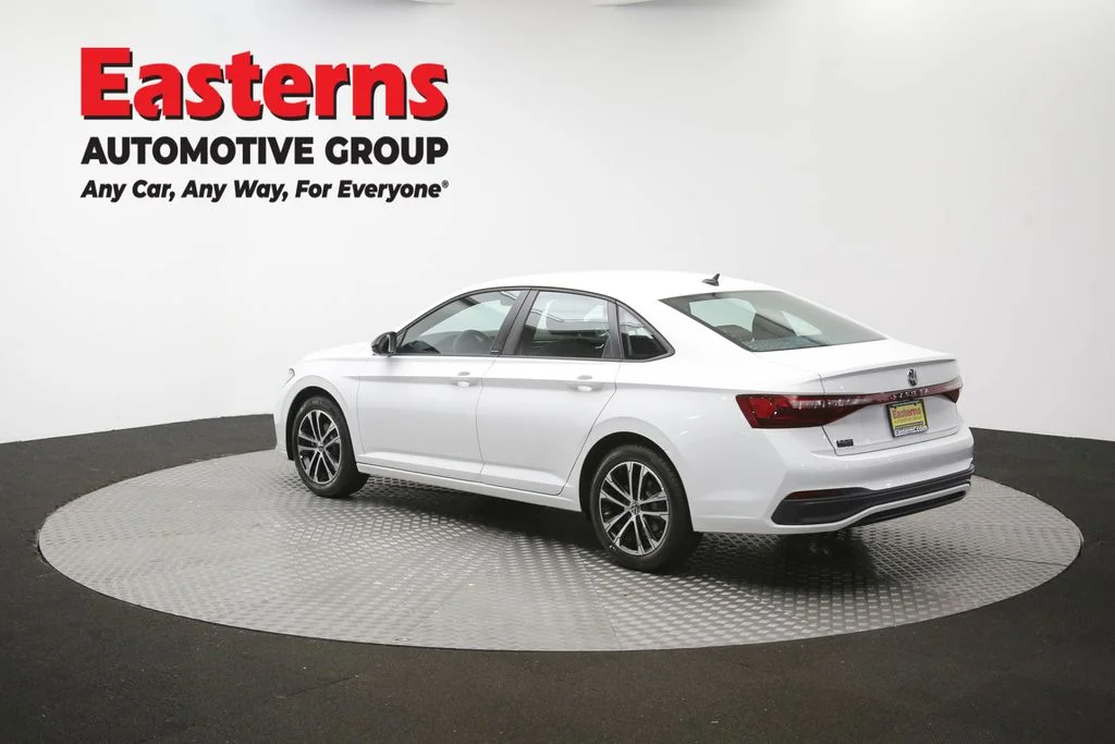 Used 2025 White Volkswagen 1.5T Sport image 62