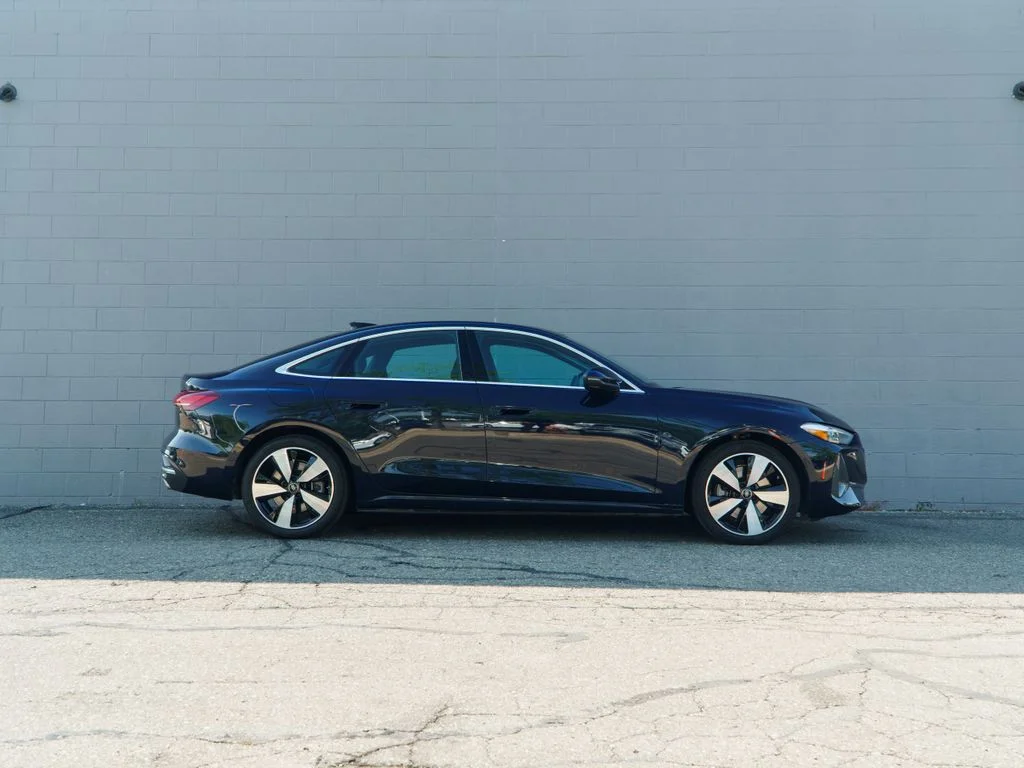 Used 2025 Blue Audi  image 8