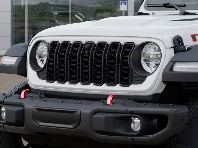 New 2026 Bright White Clear-Coat Exterior Paint Jeep Rubicon image 12