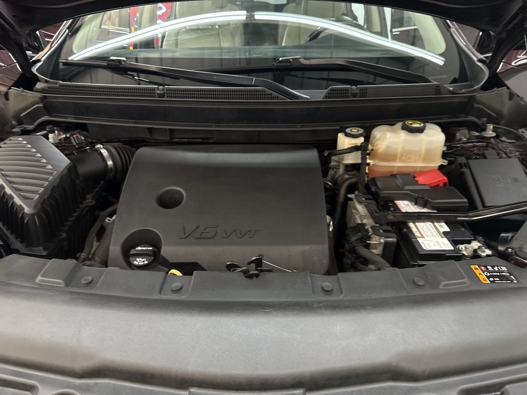 Used 2018 Black Cherry Metallic Buick Essence image 35