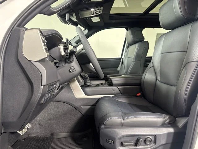 New 2026 Wind Chill Pearl <sup>1</sup> Toyota Tundra Platinum image 10