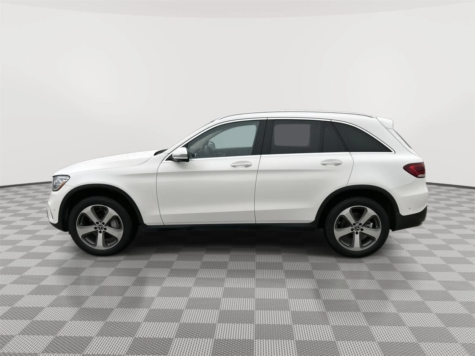 Certified Used 2020 Polar White Mercedes-Benz GLC 300 image 6