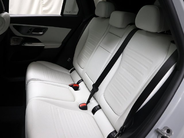 Certified Used 2025 MANUFAKTUR Alpine Grey Mercedes-Benz GLC 350e image 13
