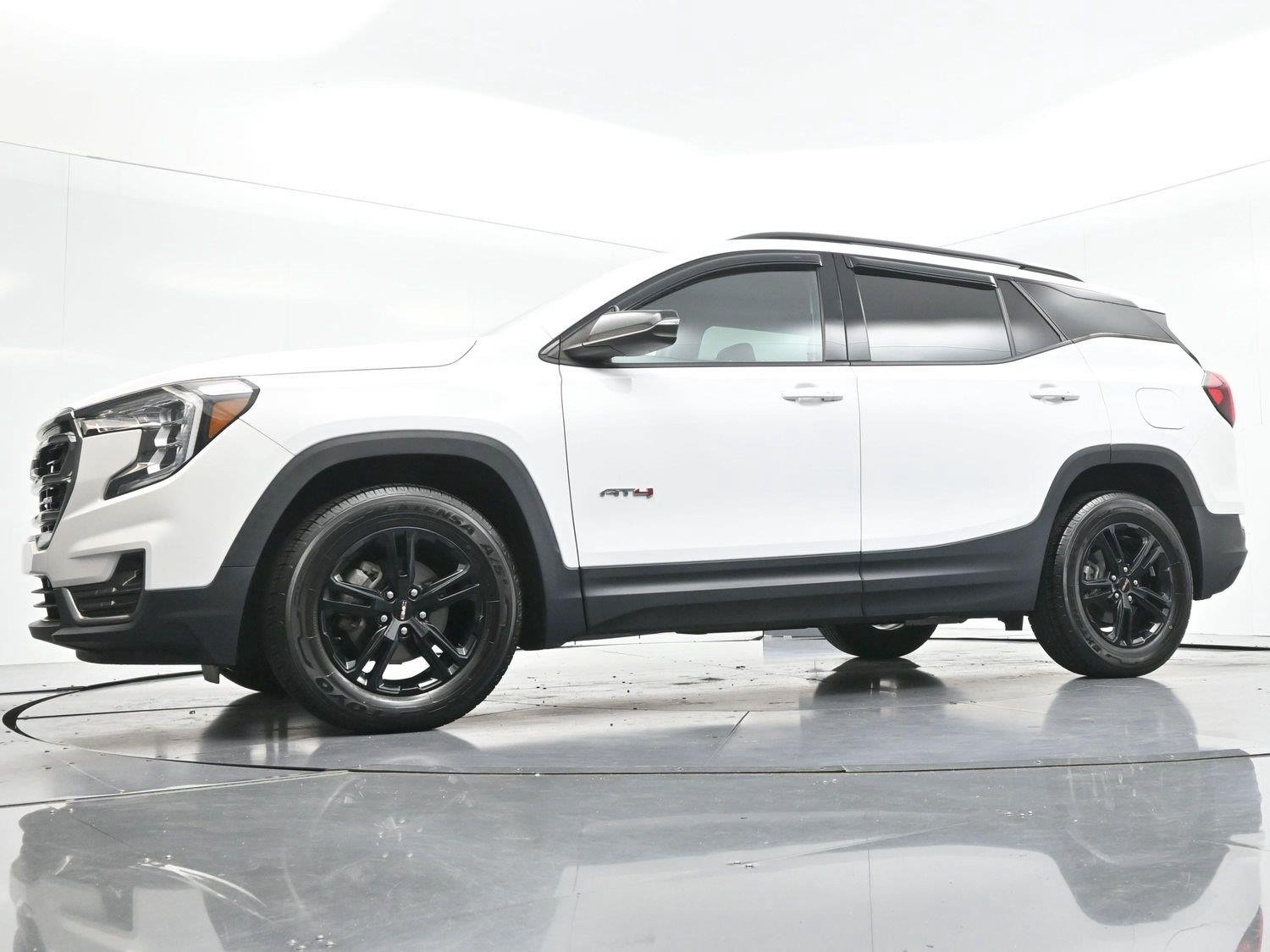 Used 2022 Summit White GMC AT4 image 54