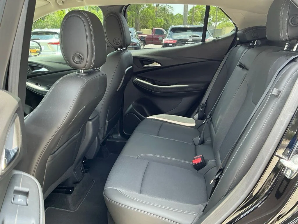 Used 2023 Black Buick Select image 31