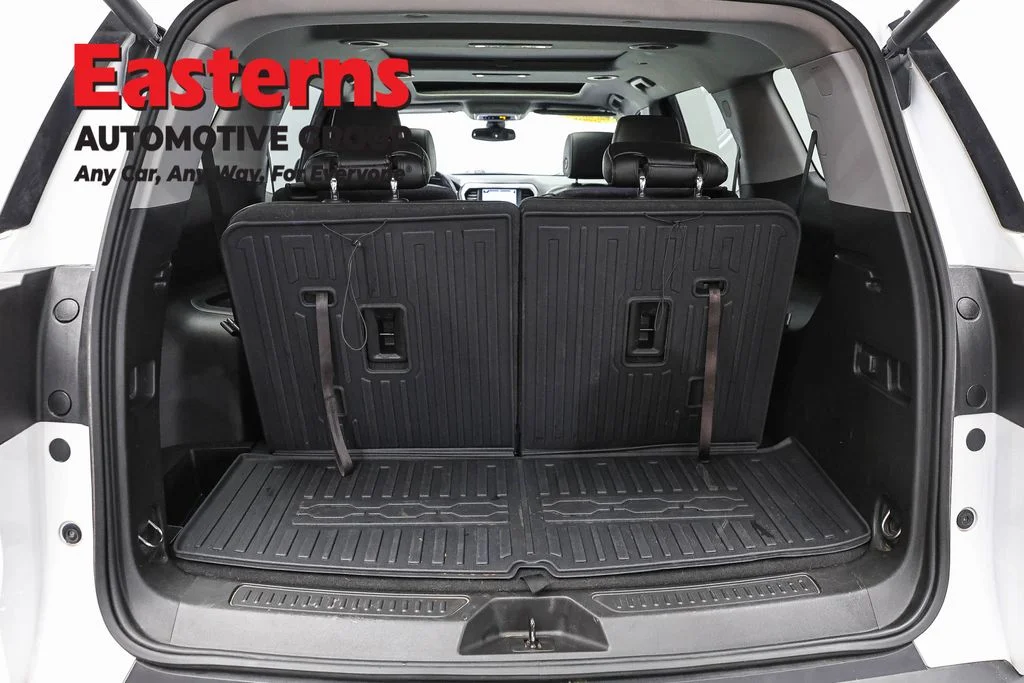 Used 2018 White GMC SLT-2 image 27