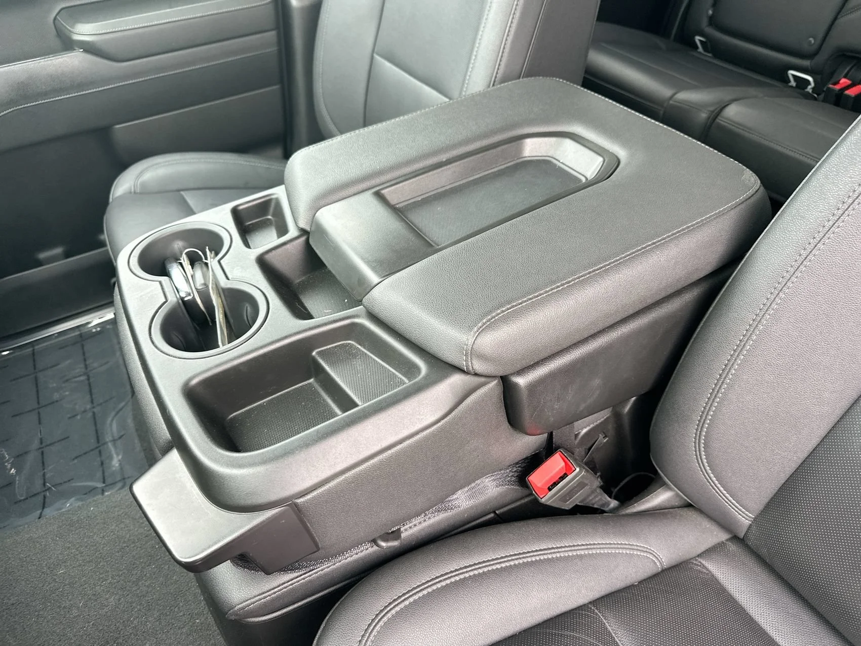 Used 2024 Summit White GMC SLT image 21