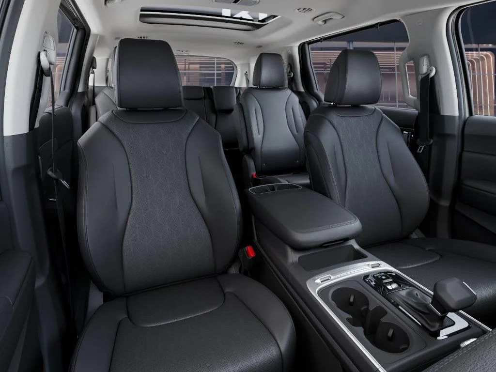 New 2027 Ivory Silver Kia SX image 15