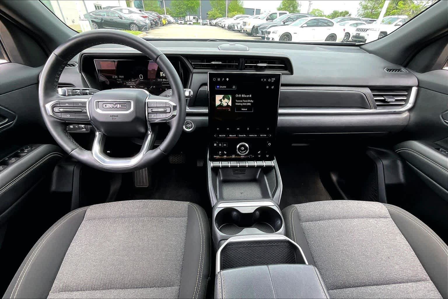 Used 2025 Sterling Metallic GMC FWD Elevation image 14