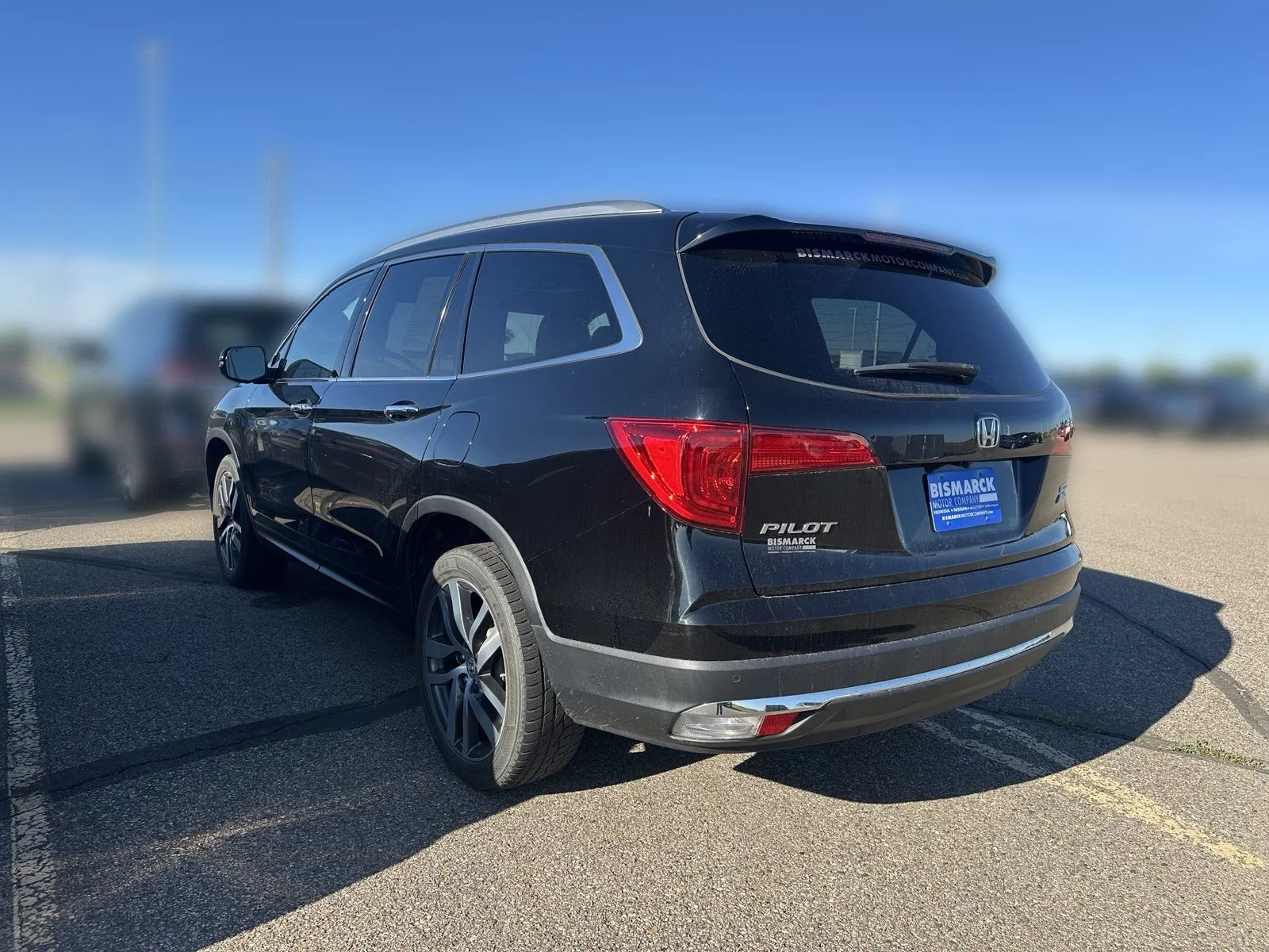 Used 2016 Black Honda Touring image 4