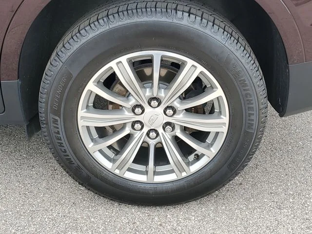 Used 2018 Red Cadillac Luxury image 11