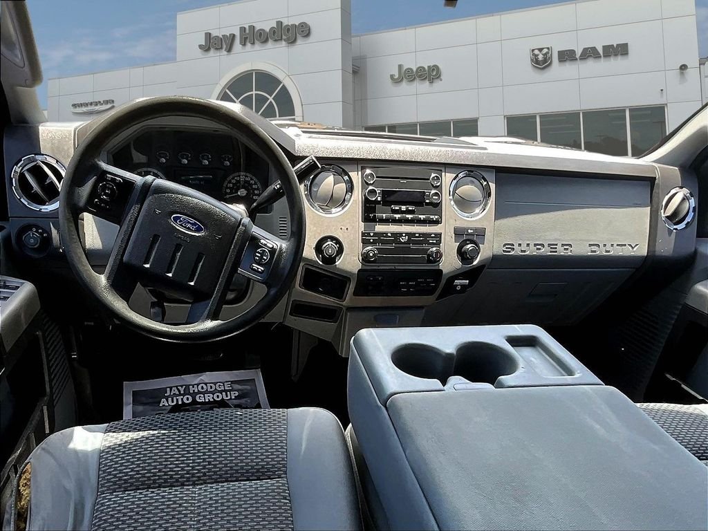 Used 2014 Silver Ford XLT image 10