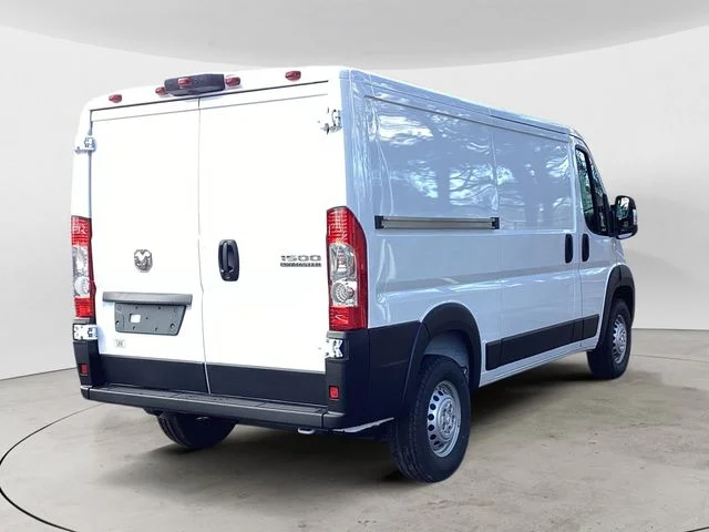 New 2026 Bright White Clearcoat Ram PROMASTER 1500 TRADESMAN CARGO VAN LOW ROOF 136