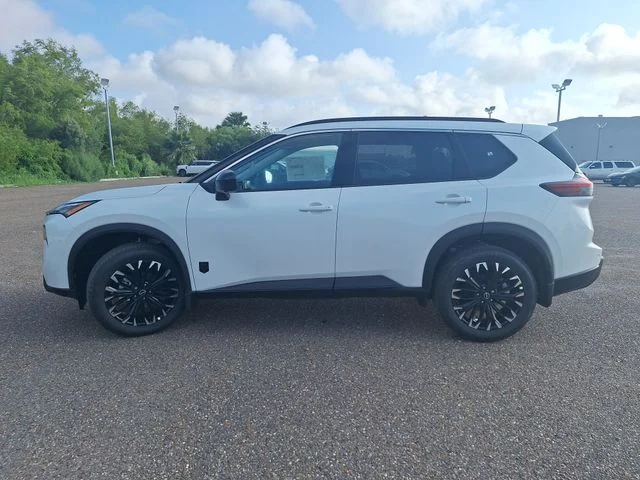 Used 2026 White Nissan Dark Armor image 4