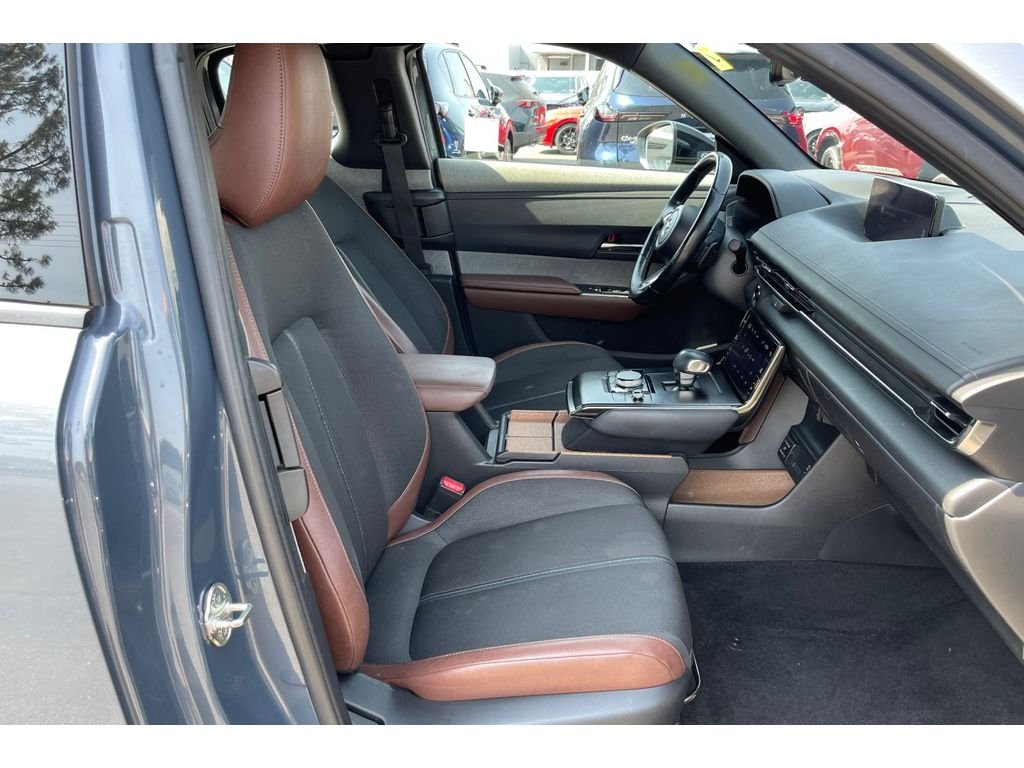 Certified Used 2022 Polymetal Gray Metallic Multi-Tone Mazda Premium Plus Package image 20