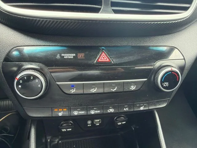Used 2019 Red Hyundai Value image 16