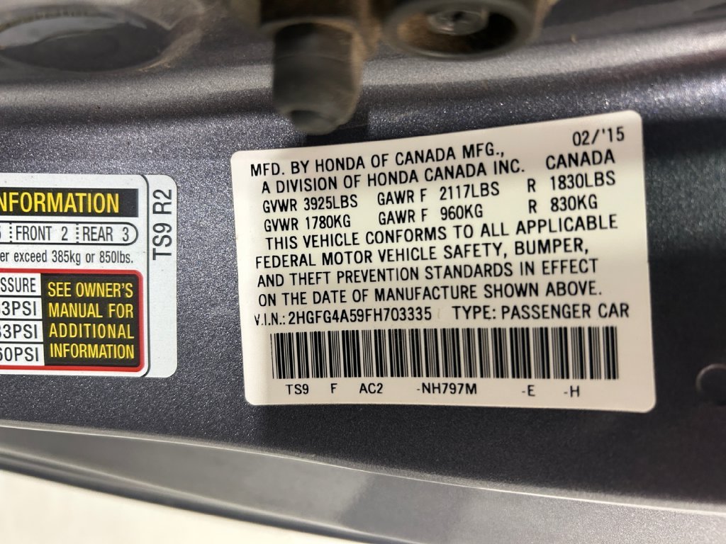 Used 2015  Honda Si image 17