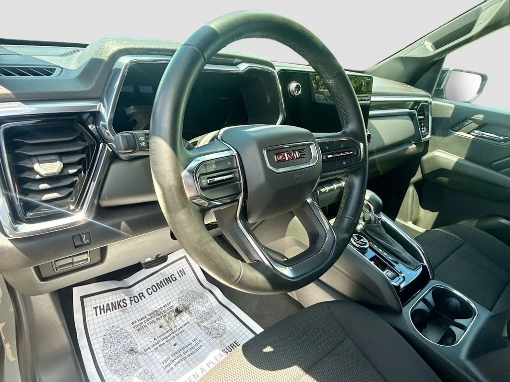 Used 2023 Silver GMC Elevation image 12