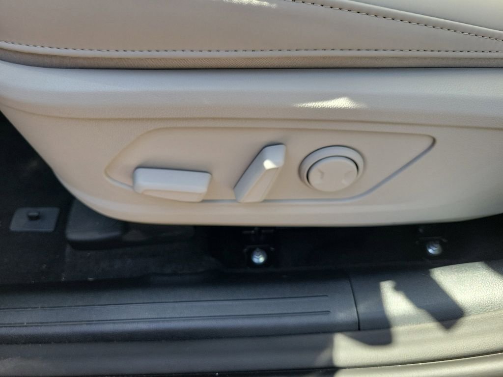 New 2026 Beige Kia EX image 28