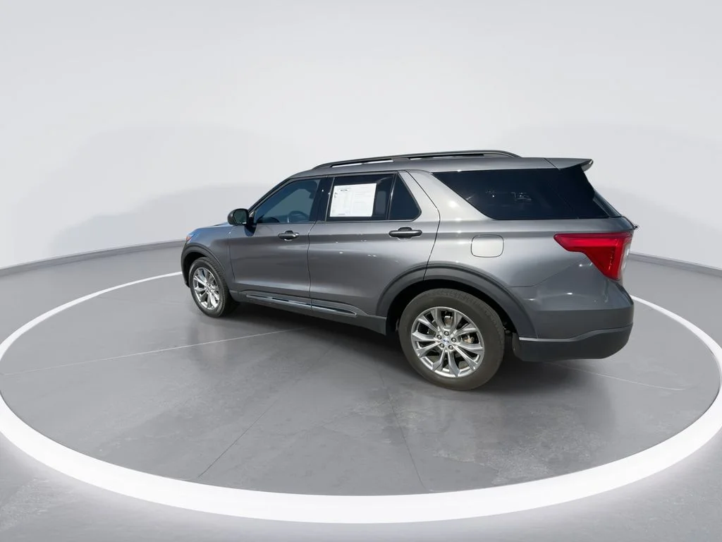 Used 2023 Gray Ford XLT image 6
