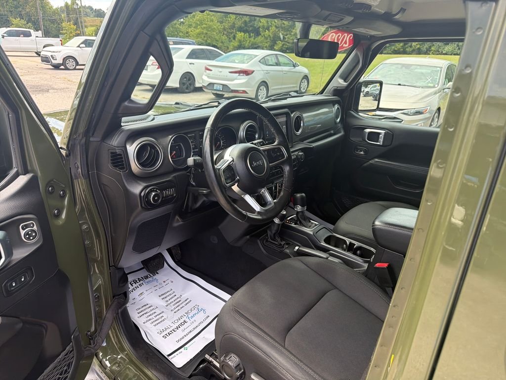 Used 2022 Green Jeep Unlimited Sahara image 16