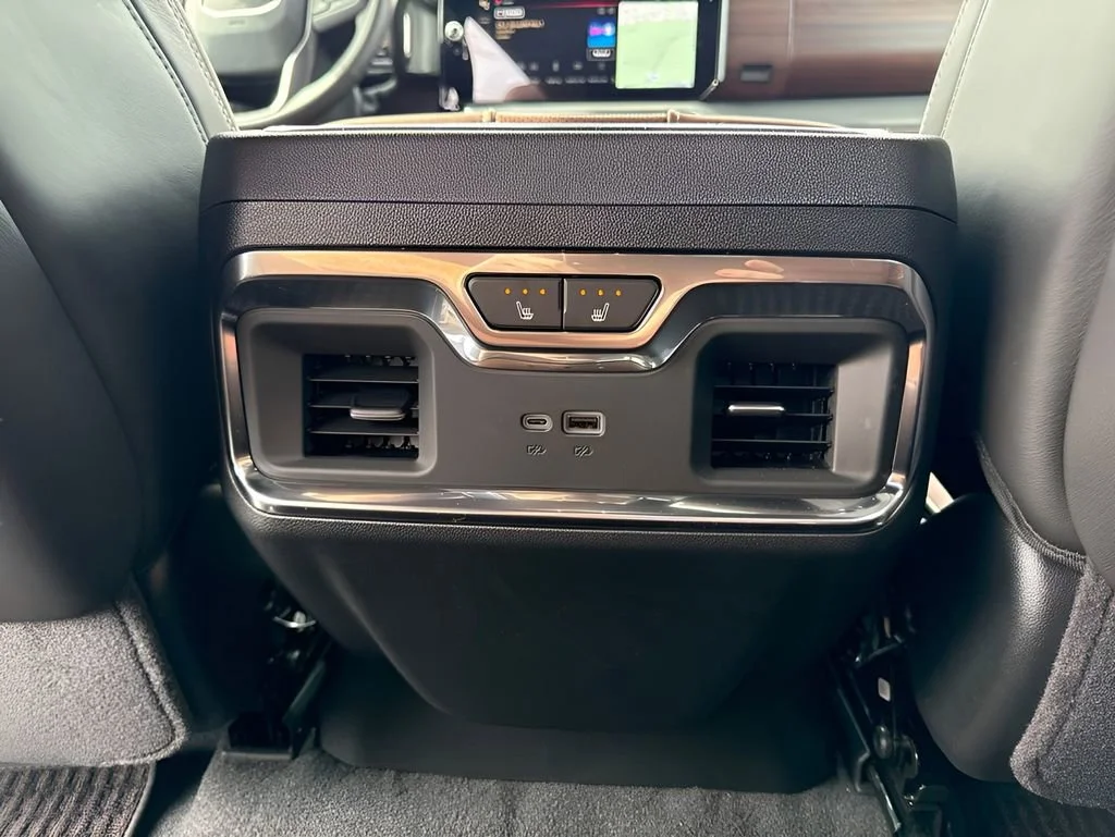 New 2026 Glacier White Tricoat GMC Denali Ultimate image 23