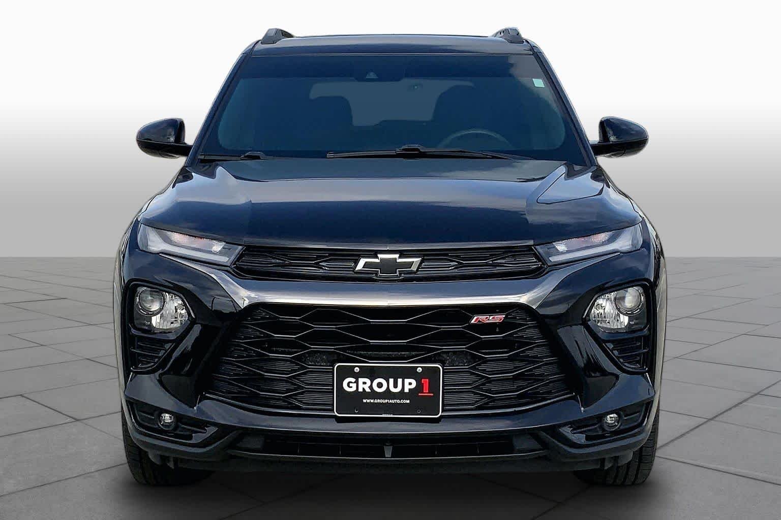 Used 2023 Mosaic Black Metallic Chevrolet RS image 4
