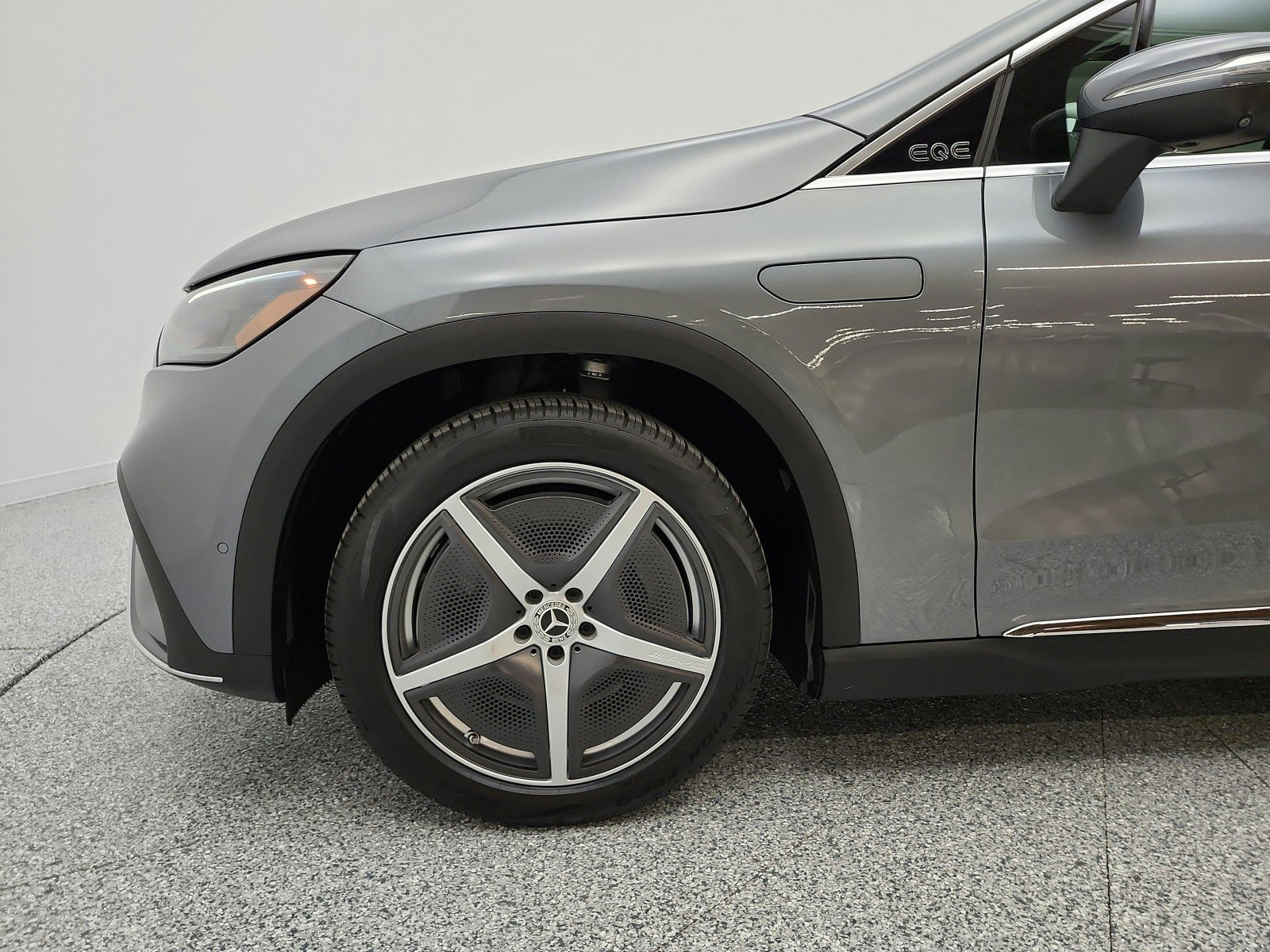 Used 2023 Selenite Grey Metallic Mercedes-Benz EQE 350+ SUV image 27