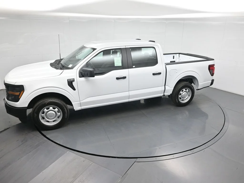 New 2026 Oxford White Ford XL image 40