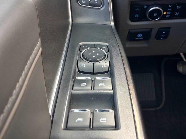 Used 2024 White Ford Platinum image 9