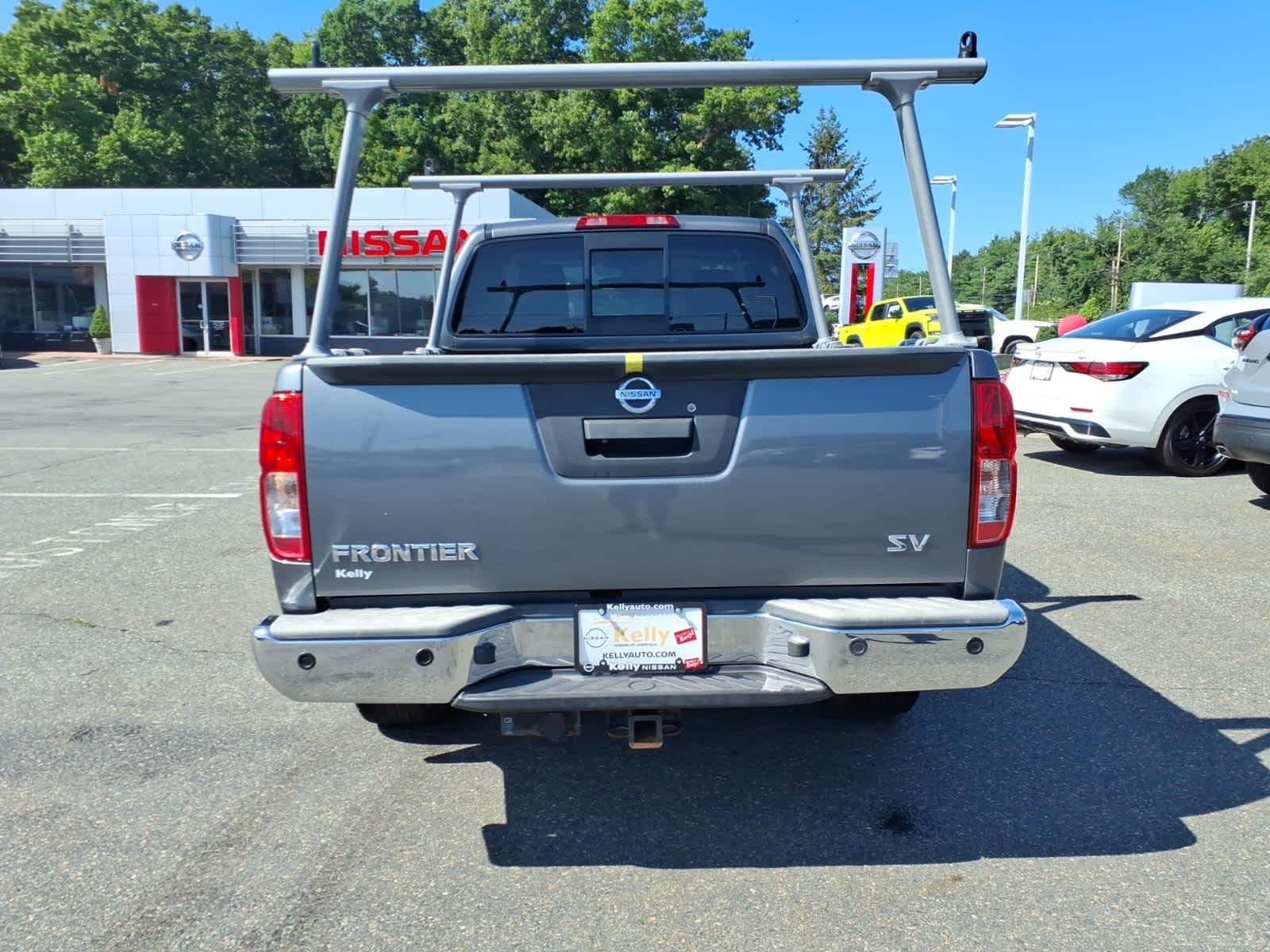 Certified Used 2017 Gun Metallic Nissan SV V6 image 5