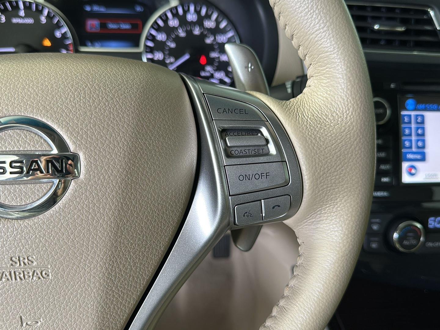 Used 2013 Pearl White Nissan 3.5 SL image 24