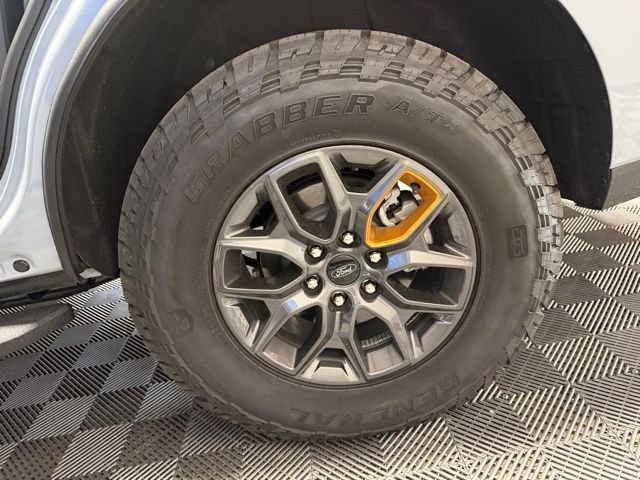 New 2026 Glacier Gray Metallic Tri-Coat Ford Tremor® image 49
