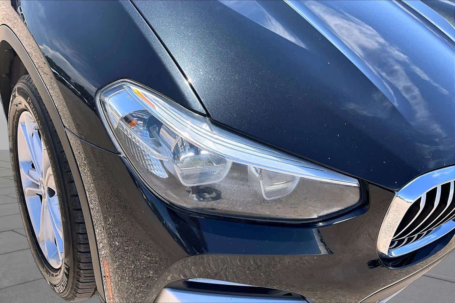 Certified Used 2019 Black Sapphire Metallic BMW sDrive30i image 25