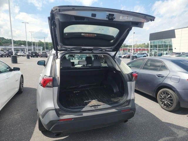 Used 2024 Silver Toyota XLE Premium image 8
