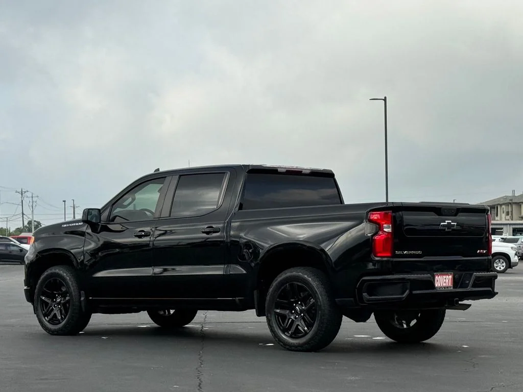 Used 2023 Black Chevrolet RST image 3