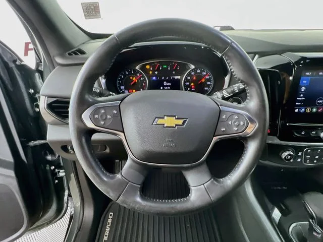 Used 2022 Gray Chevrolet 1LT image 12
