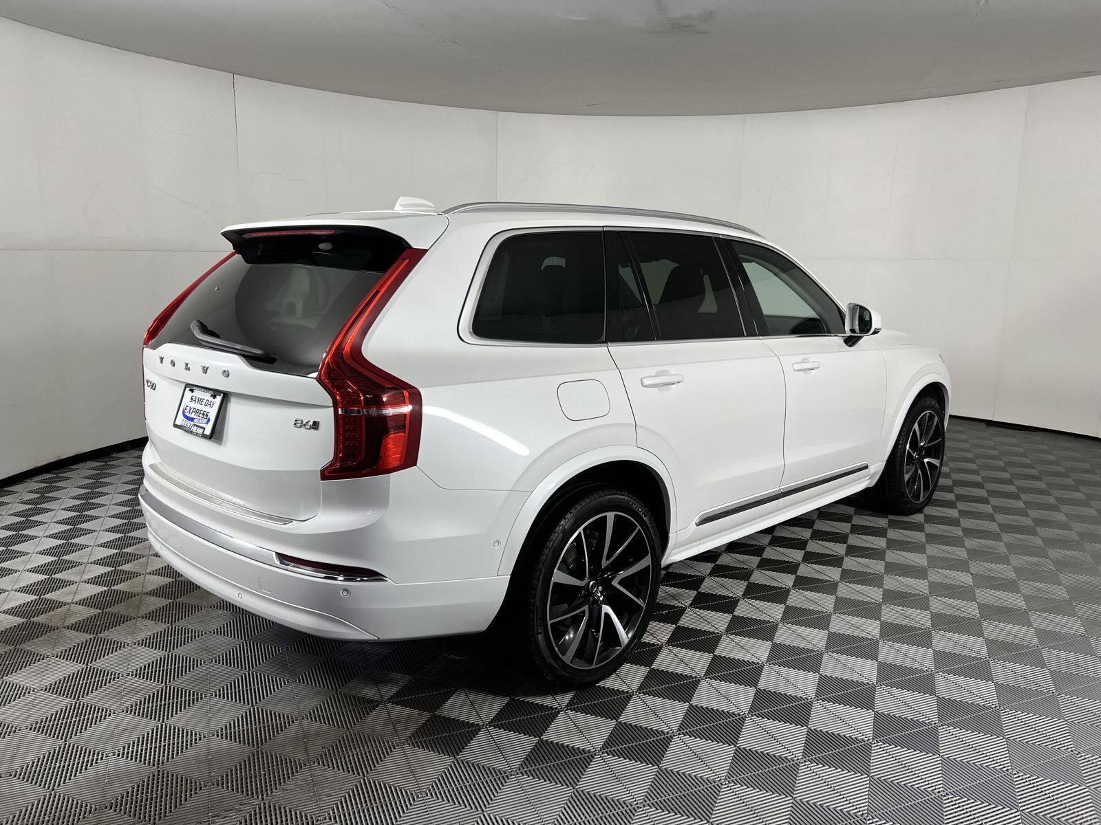 Used 2023 Crystal White Metallic Volvo Plus image 8