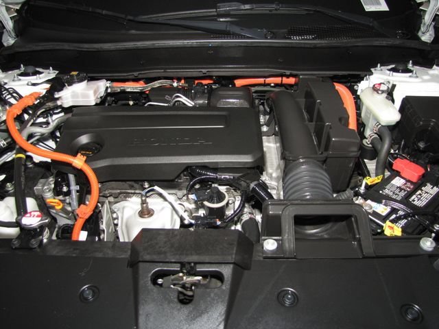 Certified Used 2024 Platinum White Pearl Honda Sport-L image 22