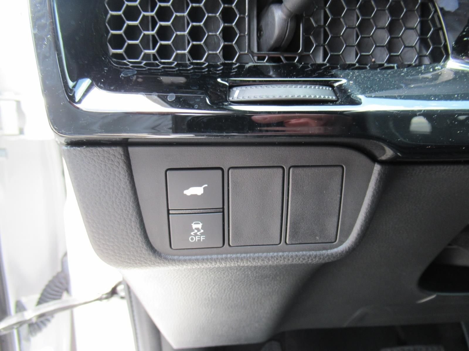 Used 2023 White Honda Sport Touring image 21