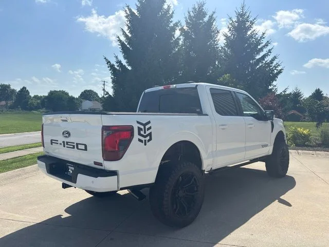 New 2026 Oxford White Ford XLT image 6
