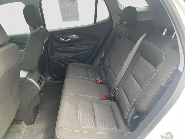 Used 2024 White GMC SLE image 13